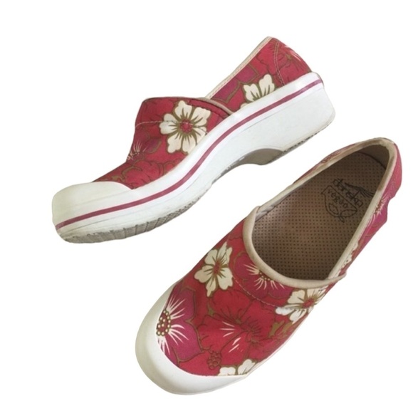 Dansko | Vegan Volley Canvas Clogs Tropical Floral Red Hawaiian Shoes Size 40 - Picture 1 of 7